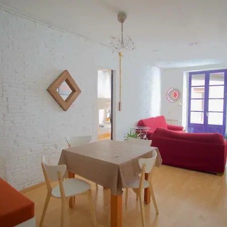 La Lleona Appartement *