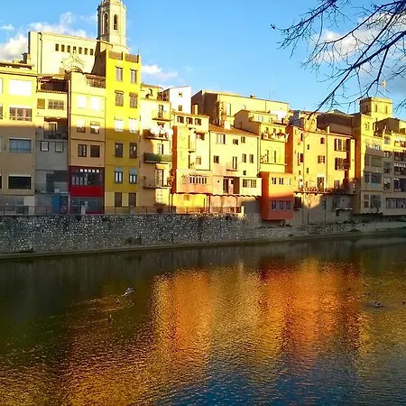 La Lleona アパート *